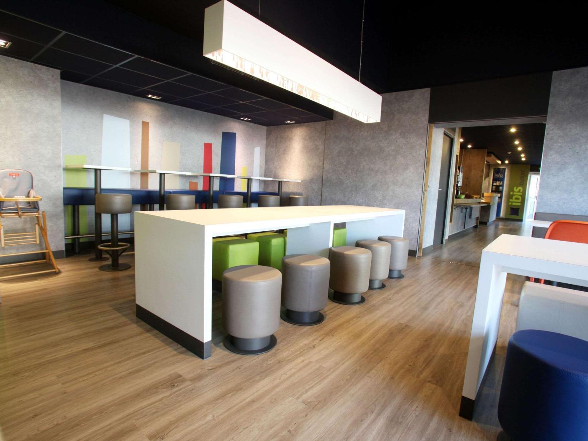 Ibis Budget Nantes Sainte Luce - Hotel Renove エクステリア 写真