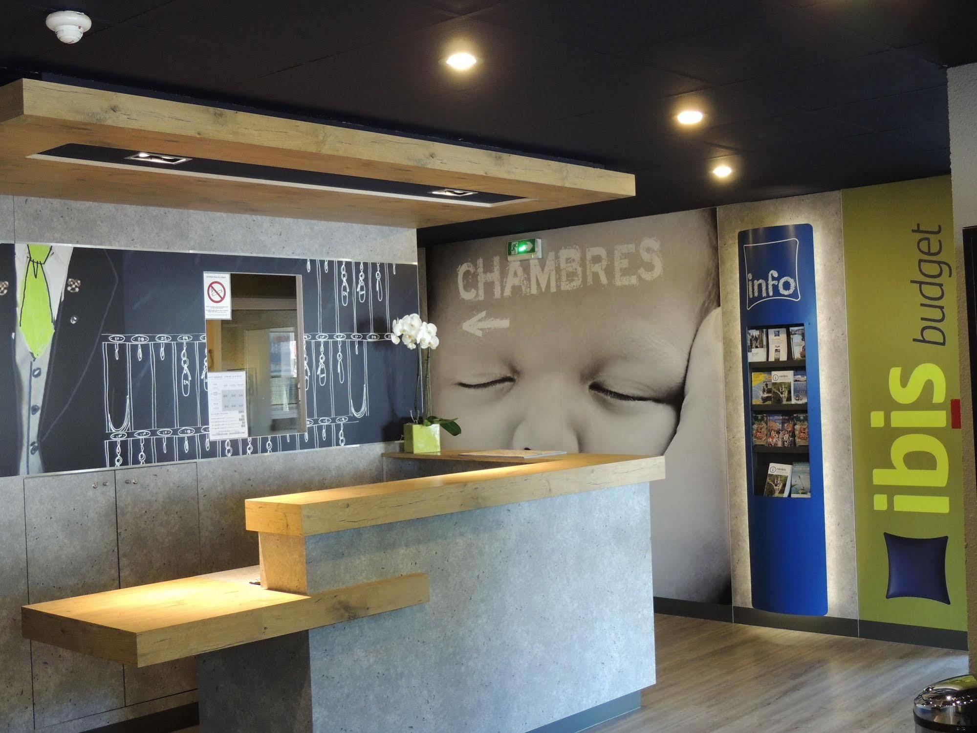 ホテル Ibis Budget Nantes Sainte Luce エクステリア 写真